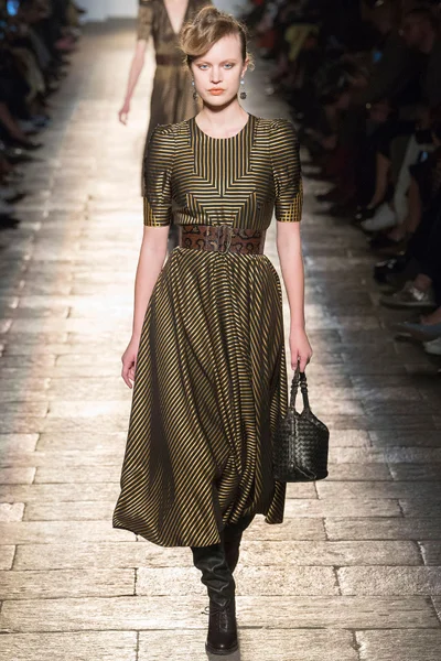 Look 58